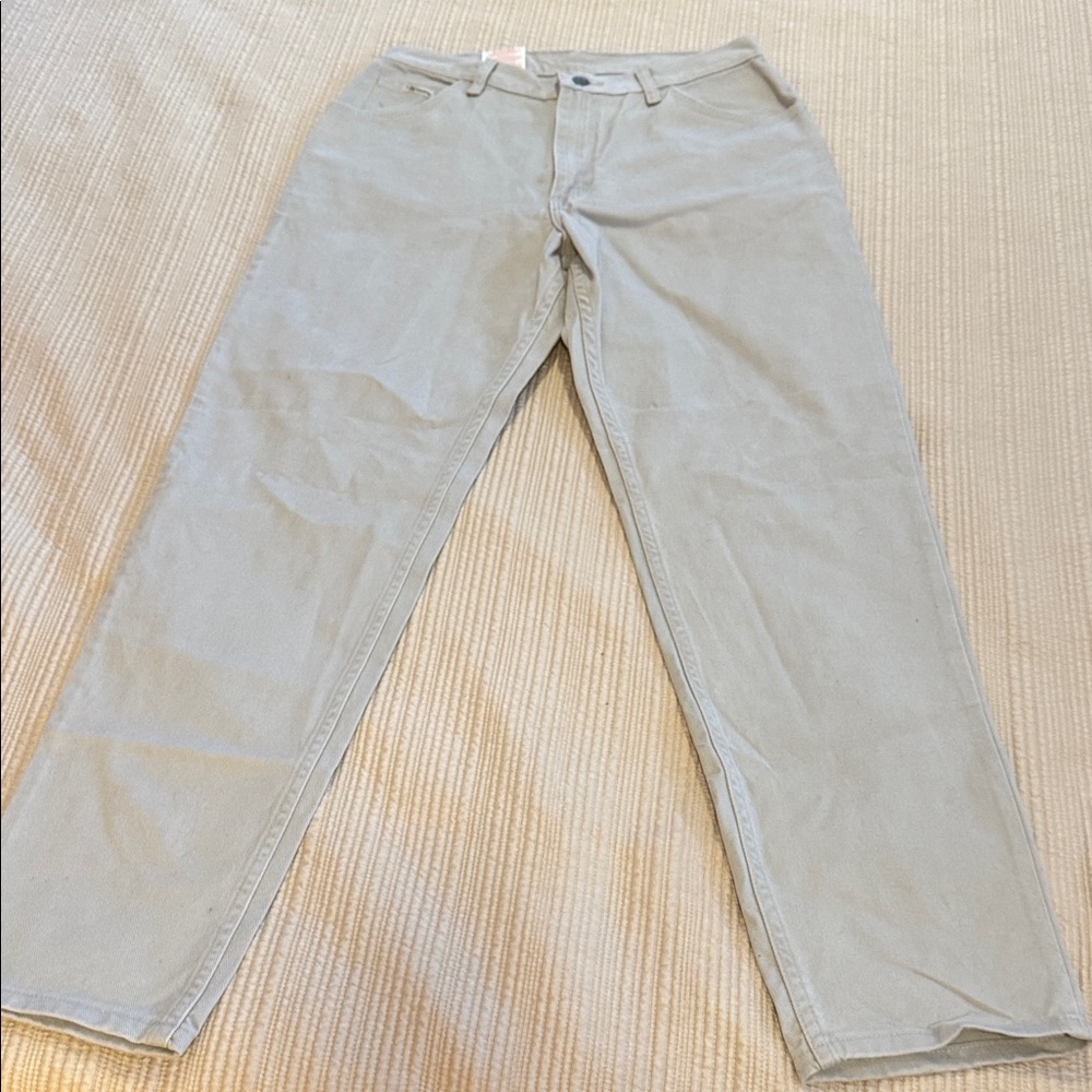 Wrangler Women's Straight Leg Jeans - Light Gray NWT
